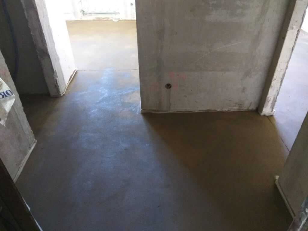 Screed and floor finish